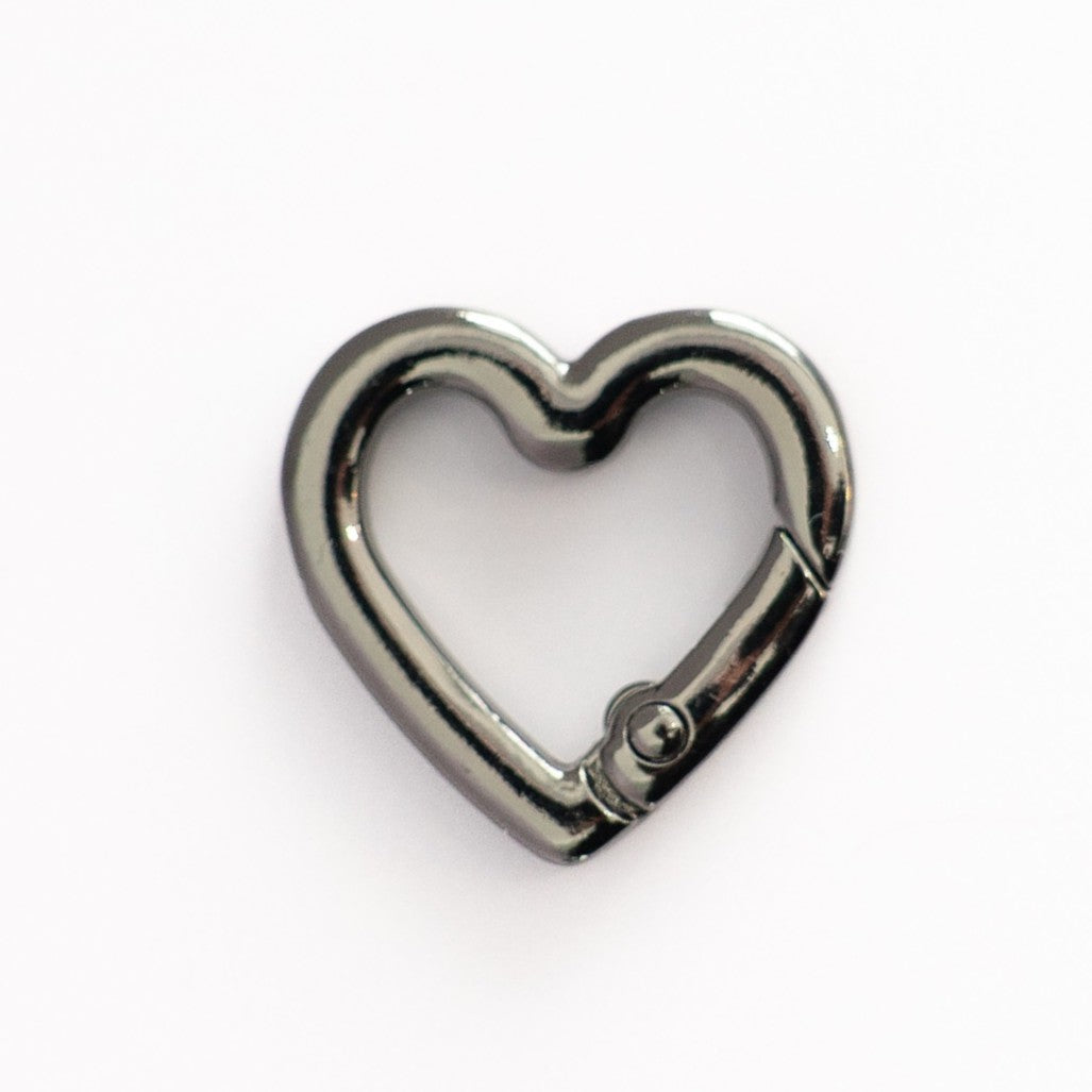 carabiner（カラビナ）