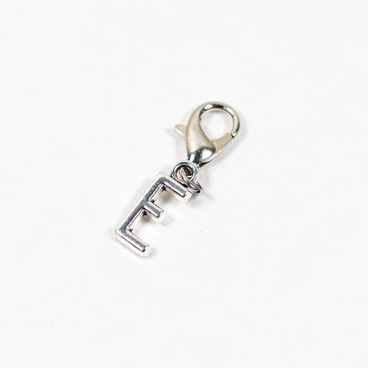 alphabet silver charm（アルファベットシルバーチャーム）