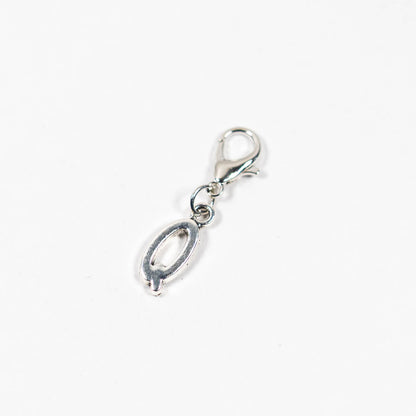 alphabet silver charm（アルファベットシルバーチャーム）